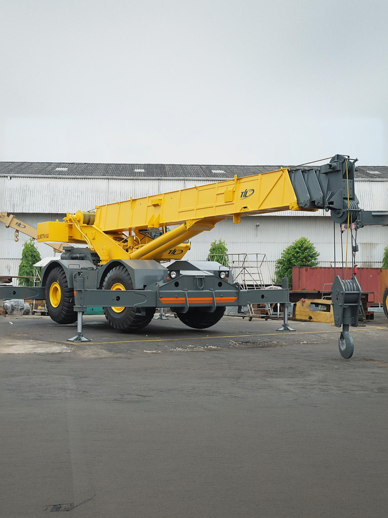 Rough Terrain Cranes