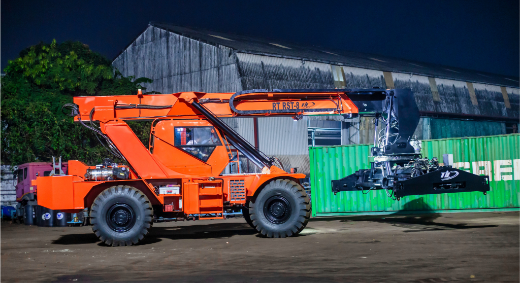 Rough Terrain ReachStackers